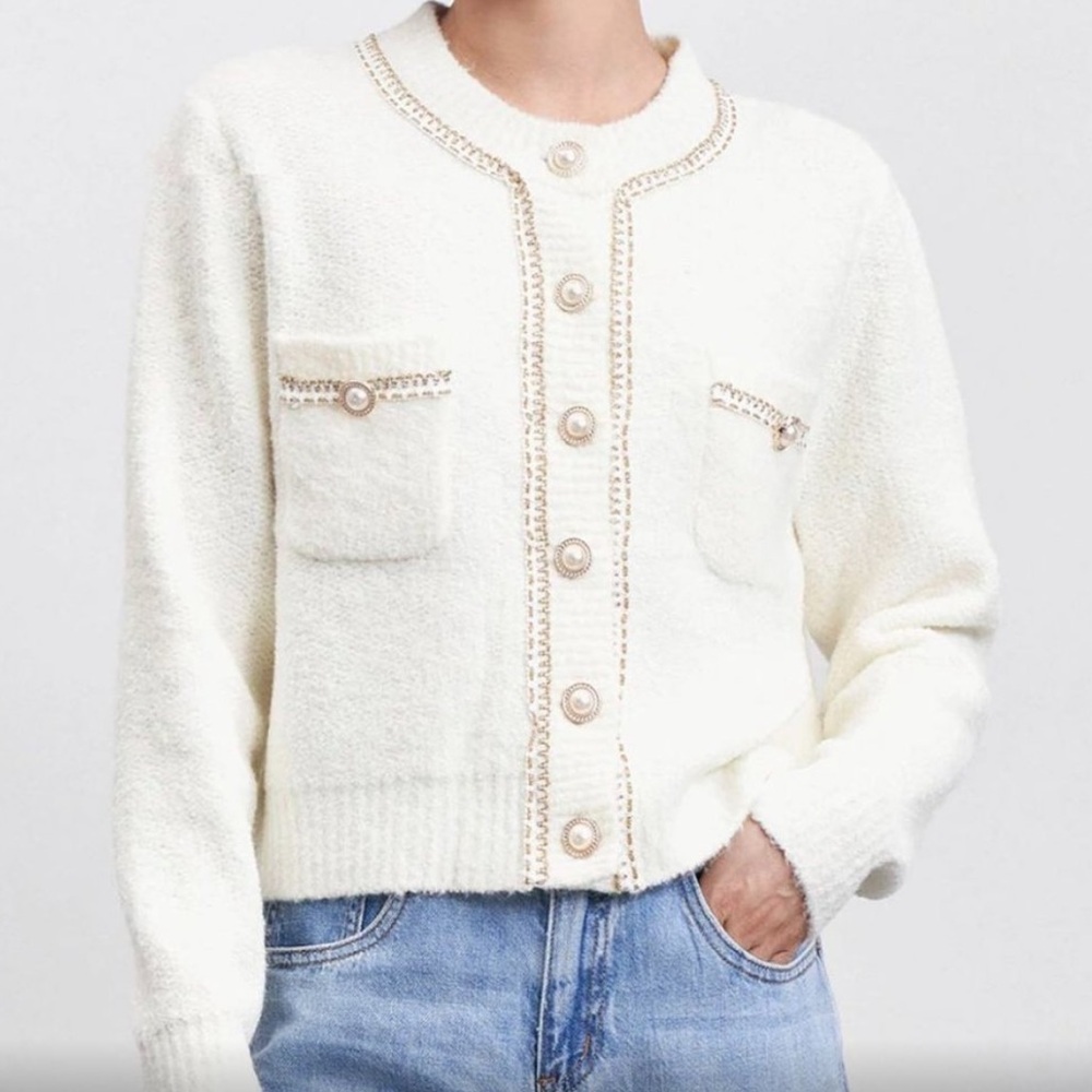Elegant White Cardigan Sweater
